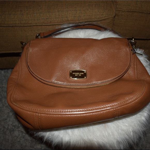 Michael Kors Purse - Picture 1 of 7